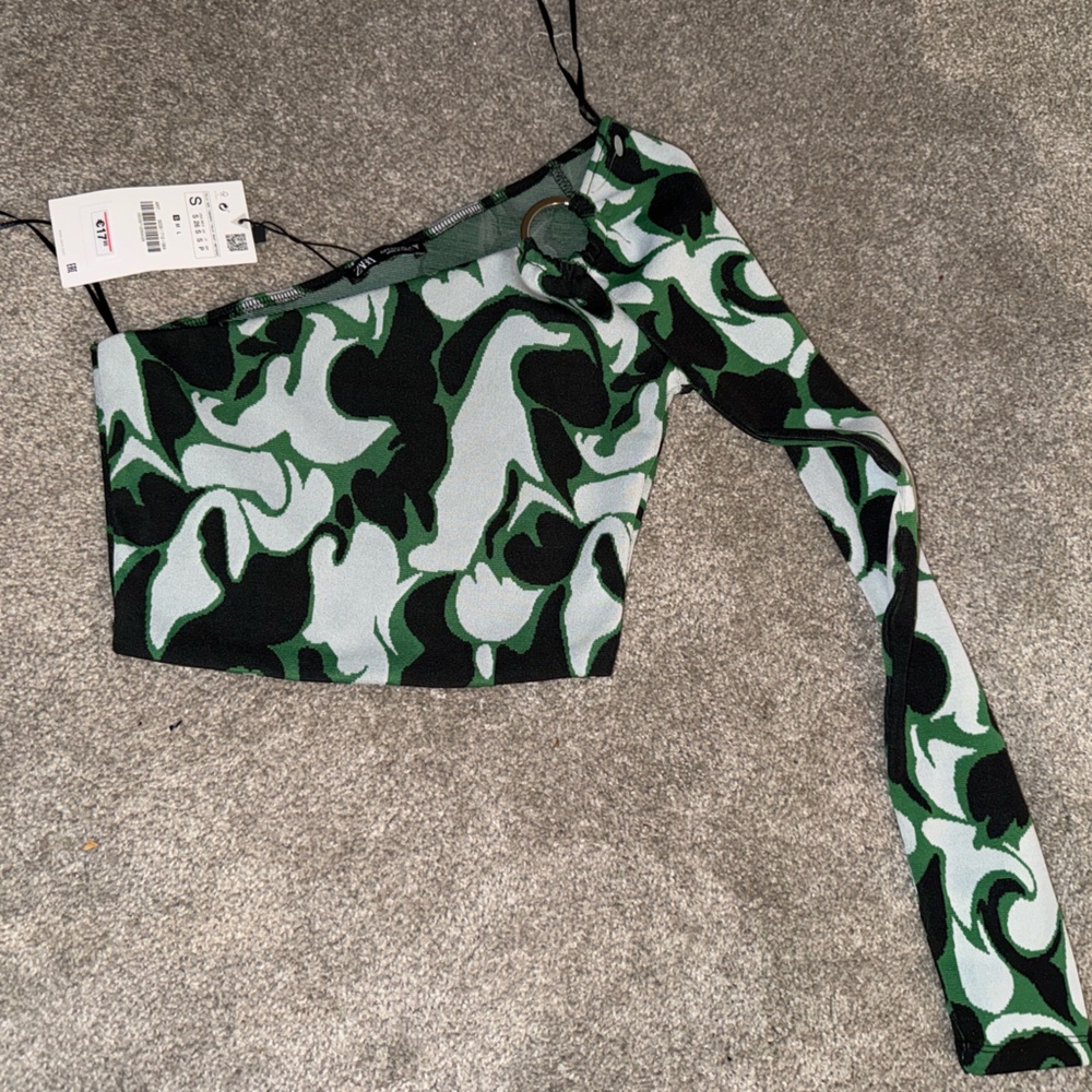 Zara Green and Black One-Shoulder Crop Top